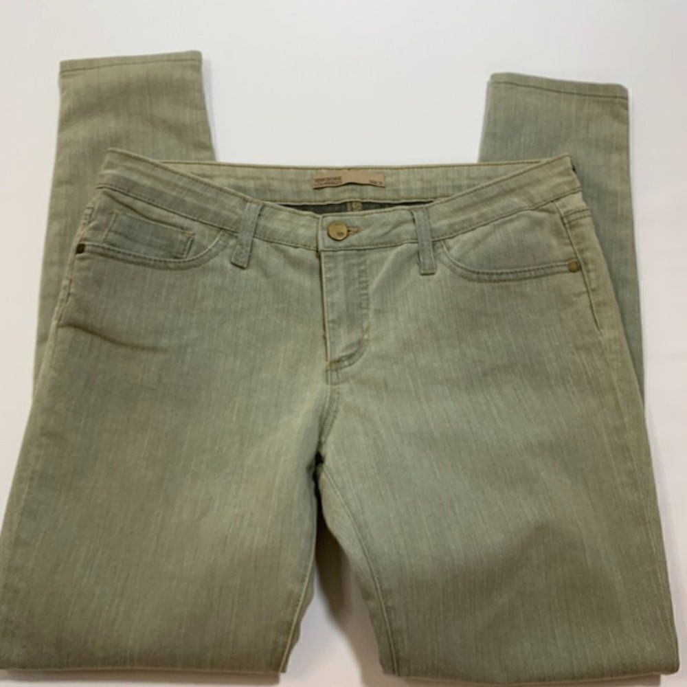 Serfontaine Los Angeles The Enigma Peg Leg Light Wash Jean